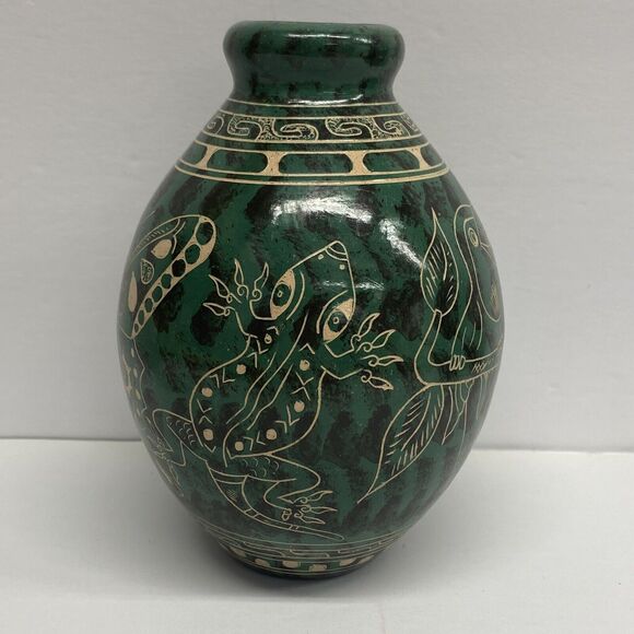 Pottery Vase Butterfly Lizard Birds Signed 2016 Handcrafted Costa Rica - Read - Picture 2 of 10